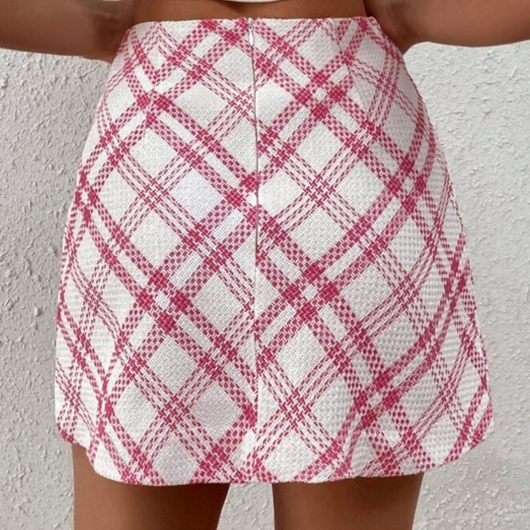 Zara Tweed White and Pink Check Mini Skirt - Picture 2 of 6